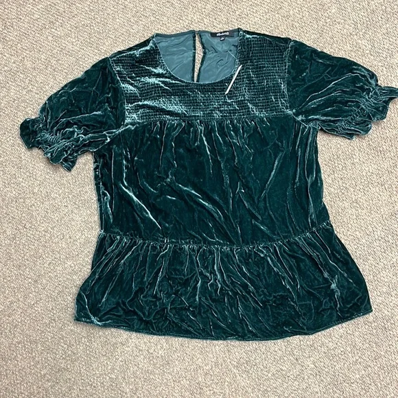 BNWT Madewell Velvet Smocked Tiered Top - Picture 2 of 4